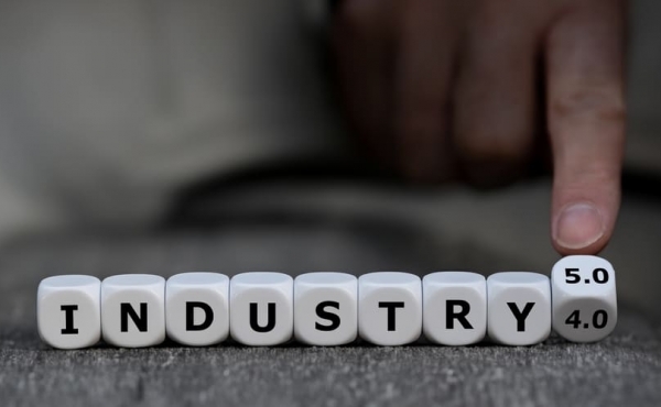 Gruppi di continuit&agrave; per Industria 4.0 e 5.0