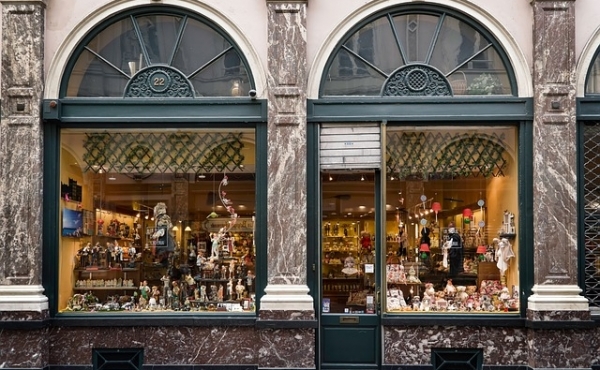 Impianti gruppi continuit&agrave; per negozi